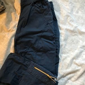 Jaanuu scrub pants